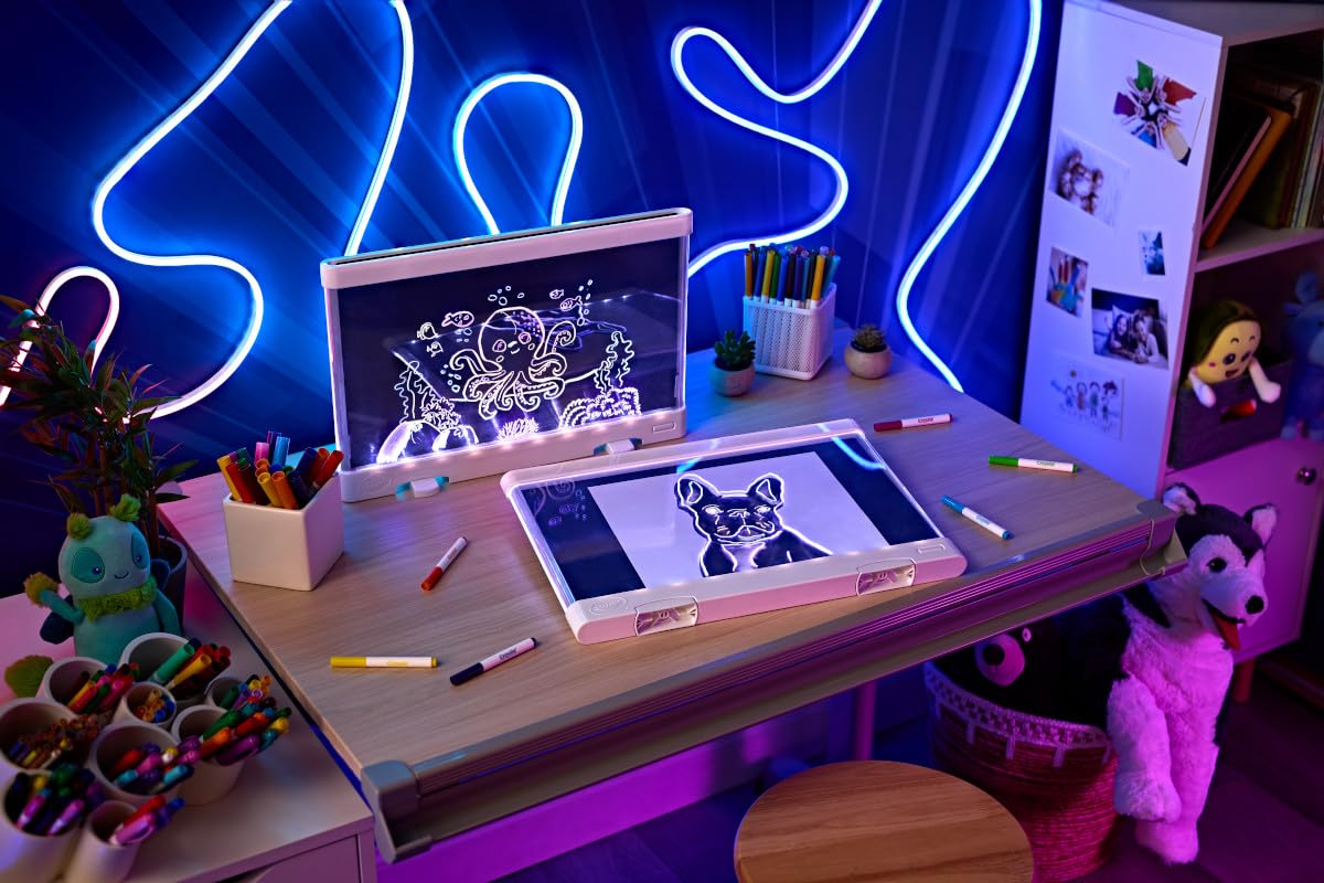 Crayola Ultimate Light Board – LED Drawing Tablet